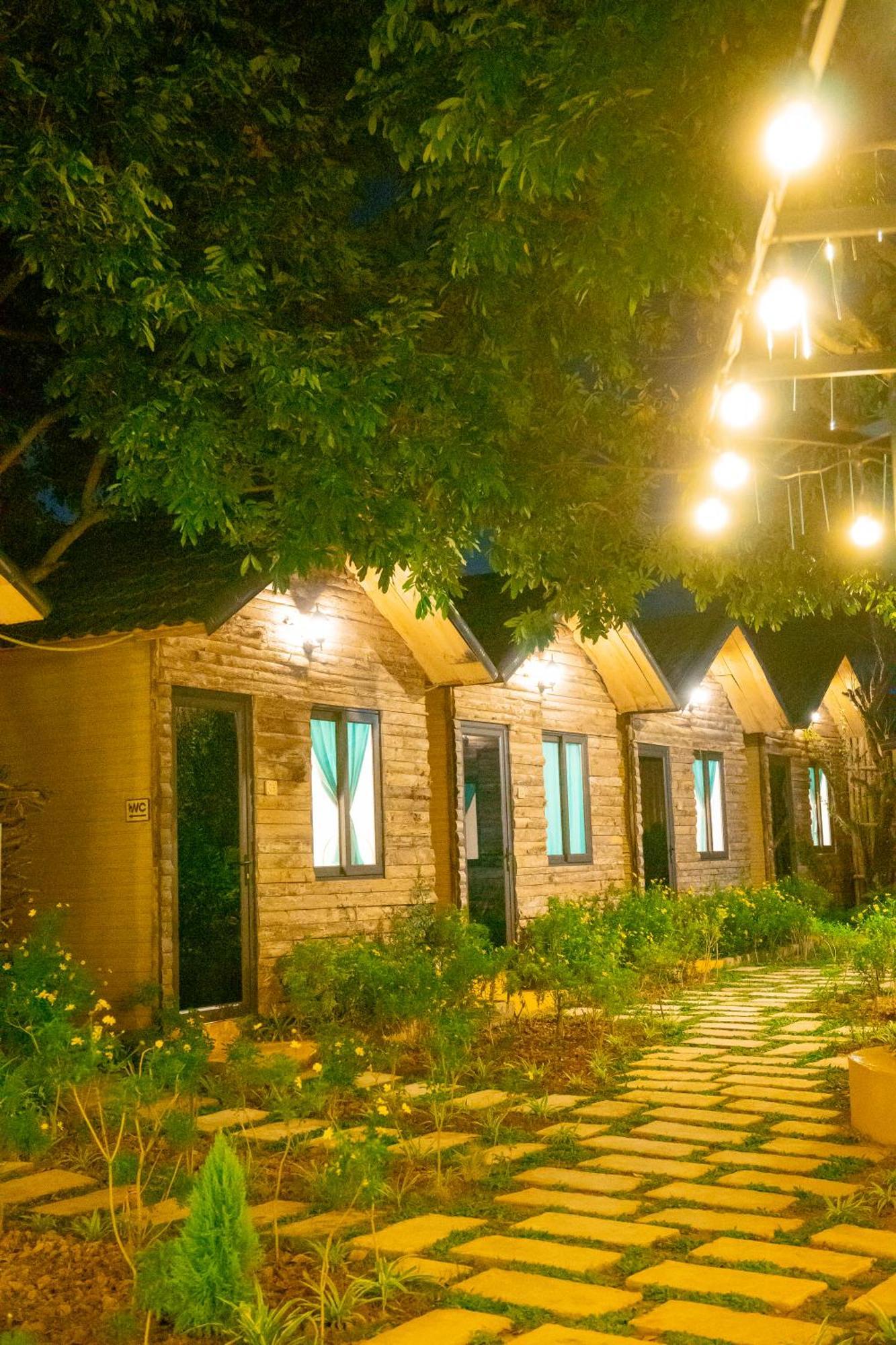 Mocha House Hotel Lang Mon Bagian luar foto